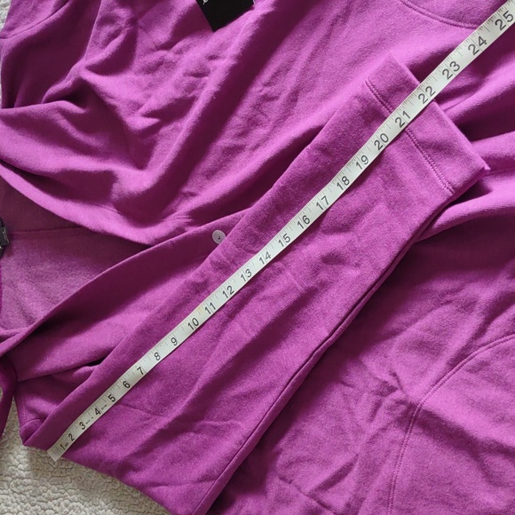 NWT Eddie Bauer Size Large WR Camp Fleece Hoodie Wrap Magenta - Picture 13 of 16